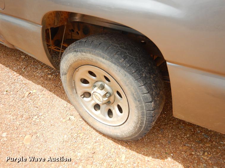 image for item EK9602 2007 Chevrolet Silverado Classic 1500 LT Ext. Cab pickup truck