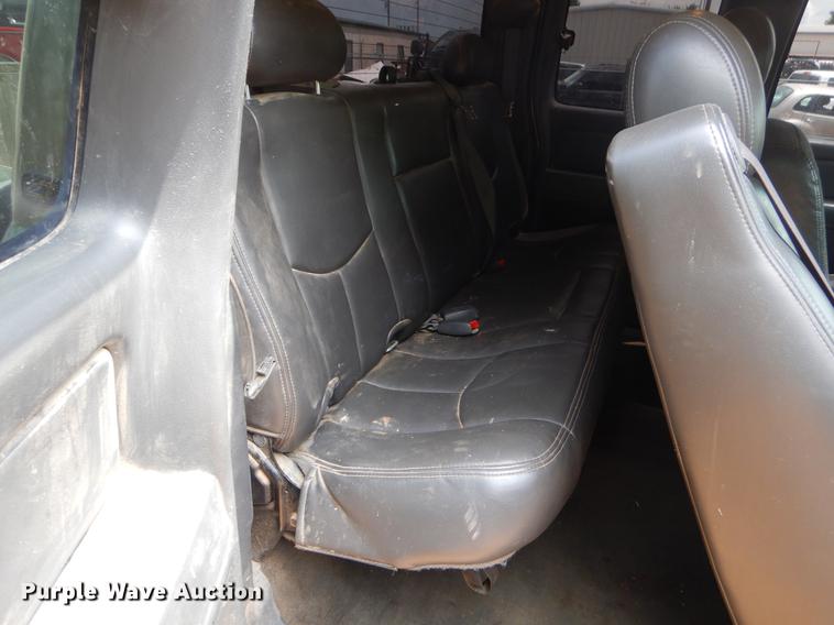 image for item EK9602 2007 Chevrolet Silverado Classic 1500 LT Ext. Cab pickup truck