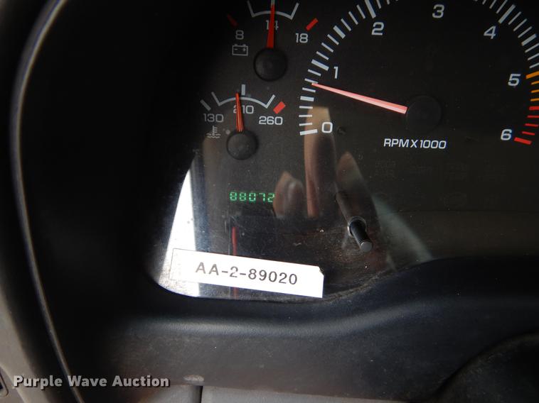 image for item EK9613 2000 Dodge Dakota Club Cab pickup truck