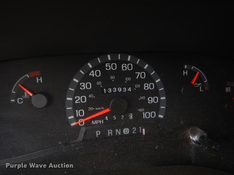 image for item EK9617 2003 Ford Econoline E450 shuttle bus