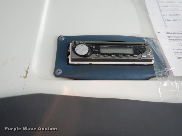 image for item EK9617 2003 Ford Econoline E450 shuttle bus