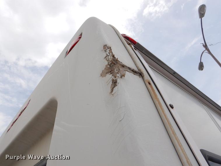 image for item EK9617 2003 Ford Econoline E450 shuttle bus