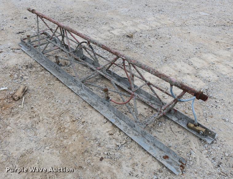 image for item EO9323 Razorback screed