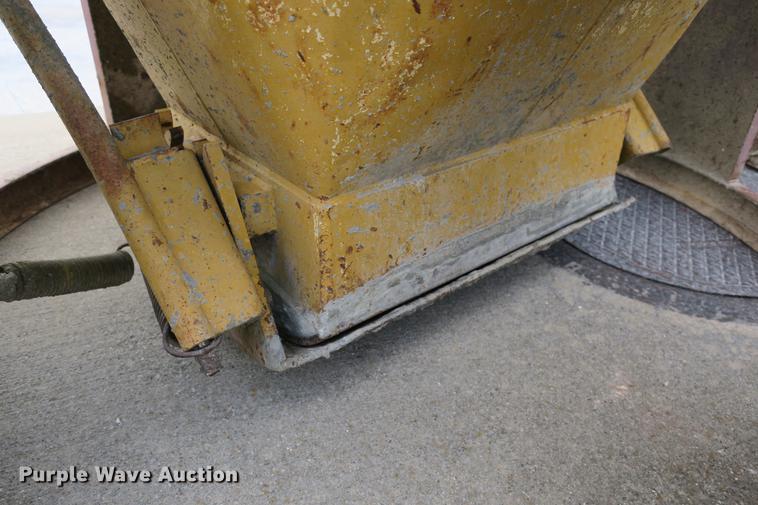 image for item EO9324 Concrete bucket