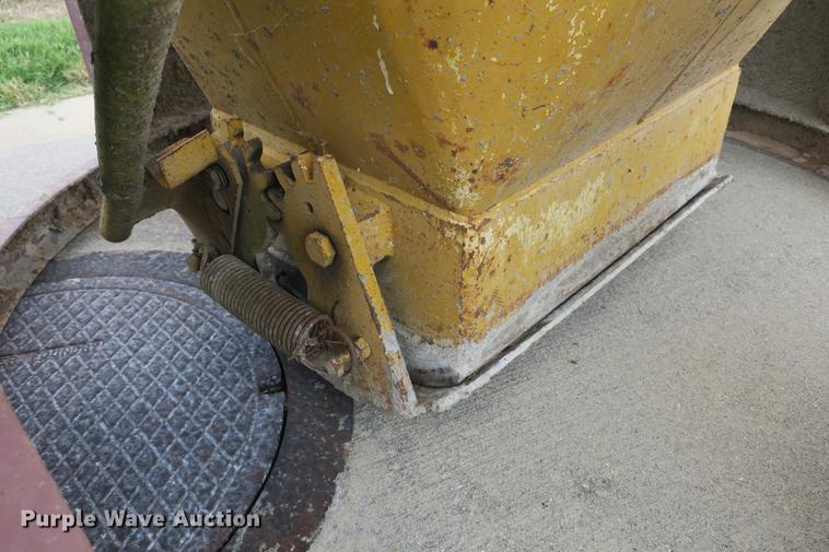 image for item EO9324 Concrete bucket