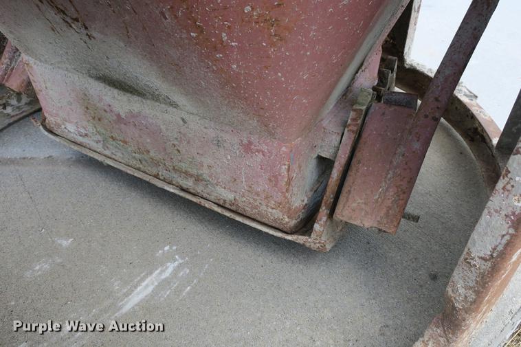 image for item EO9325 Concrete bucket