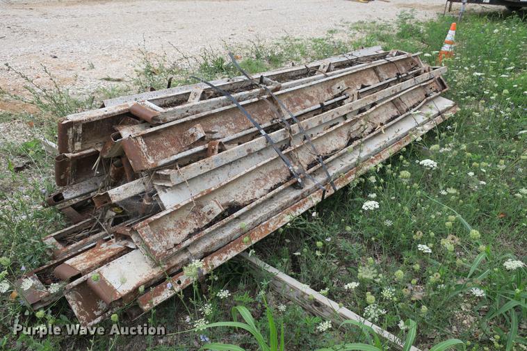 image for item EO9327 Concrete forms and pins