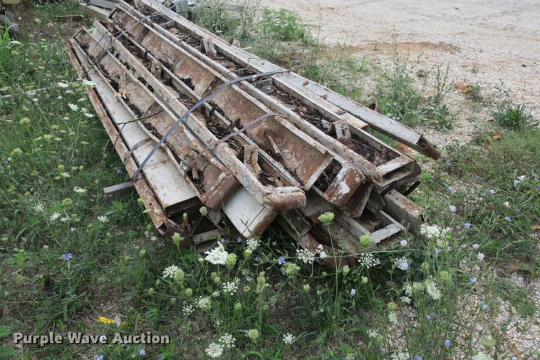 image for item EO9327 Concrete forms and pins