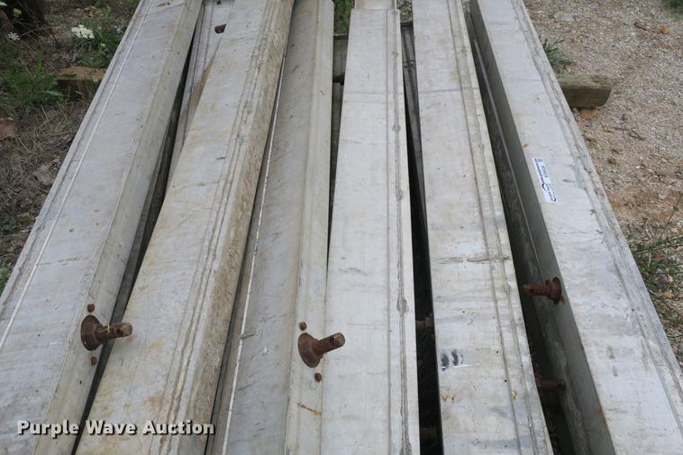 image for item EO9328 Approximately 21 aluminum spreader bars