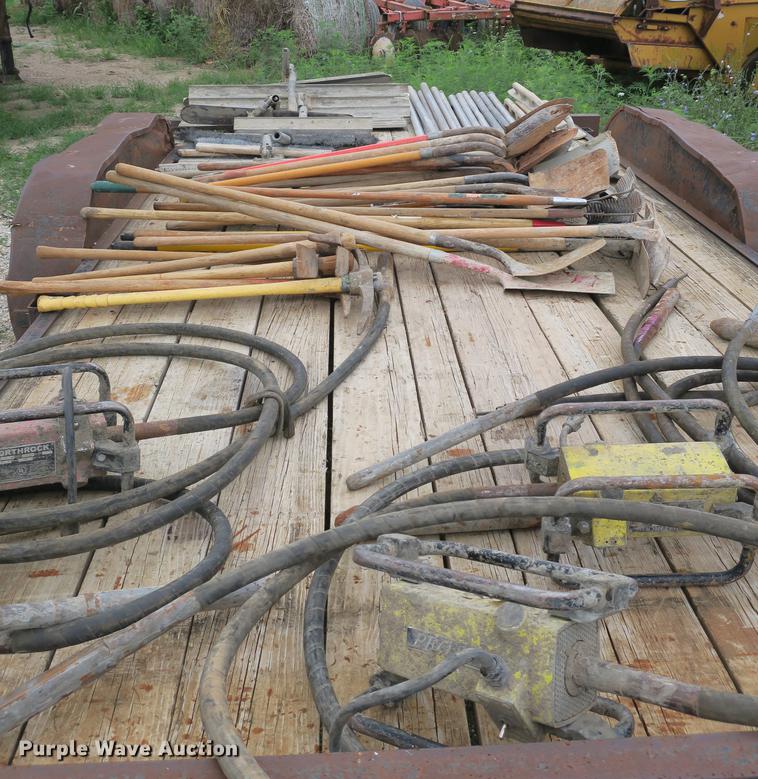 image for item EO9329 Concrete tools