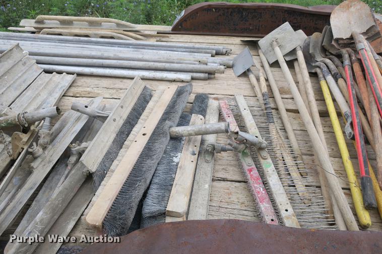 image for item EO9329 Concrete tools