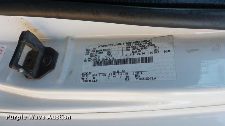 image for item ER9546 2002 Ford Econoline E350 box van