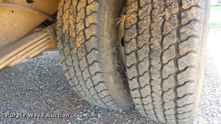 image for item ER9546 2002 Ford Econoline E350 box van