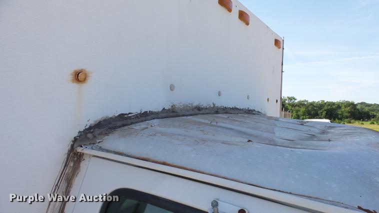 image for item ER9546 2002 Ford Econoline E350 box van