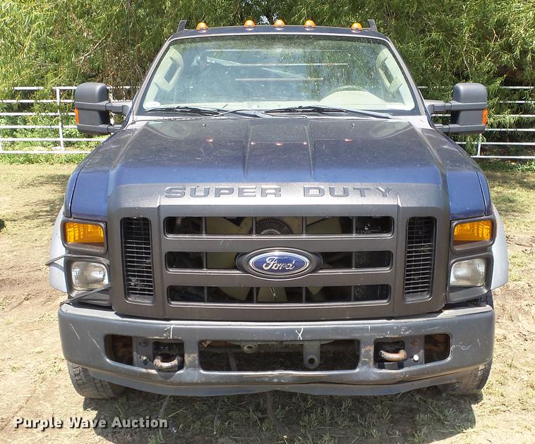 image for item ET9341 2008 Ford F450 Super Duty flatbed truck