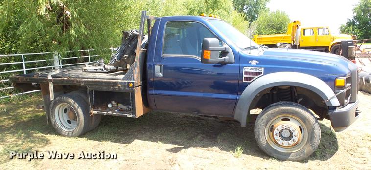 image for item ET9341 2008 Ford F450 Super Duty flatbed truck