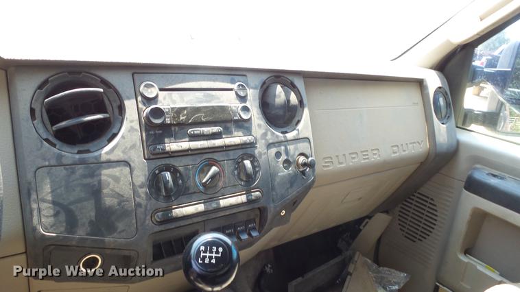 image for item ET9341 2008 Ford F450 Super Duty flatbed truck