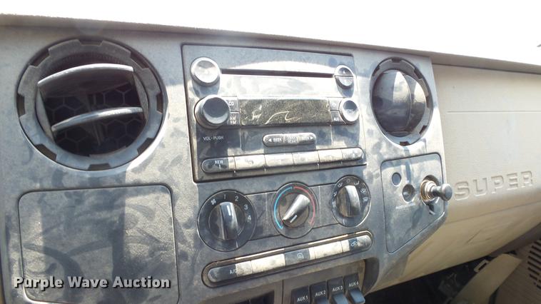 image for item ET9341 2008 Ford F450 Super Duty flatbed truck