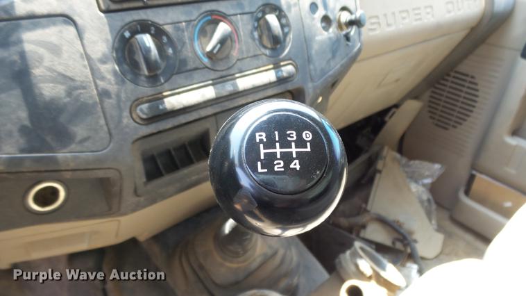 image for item ET9341 2008 Ford F450 Super Duty flatbed truck