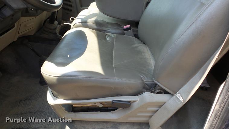 image for item ET9341 2008 Ford F450 Super Duty flatbed truck