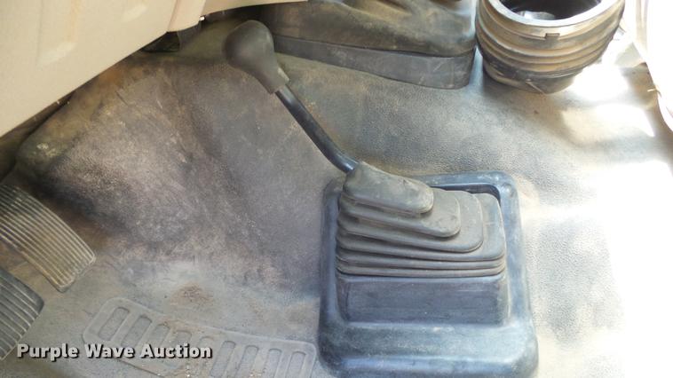 image for item ET9341 2008 Ford F450 Super Duty flatbed truck