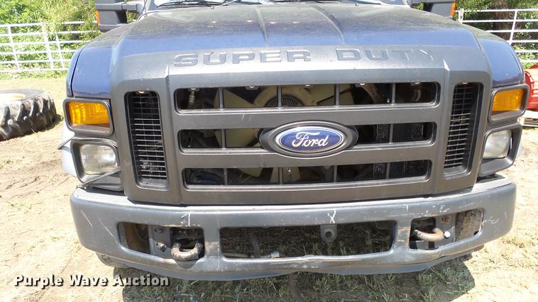 image for item ET9341 2008 Ford F450 Super Duty flatbed truck