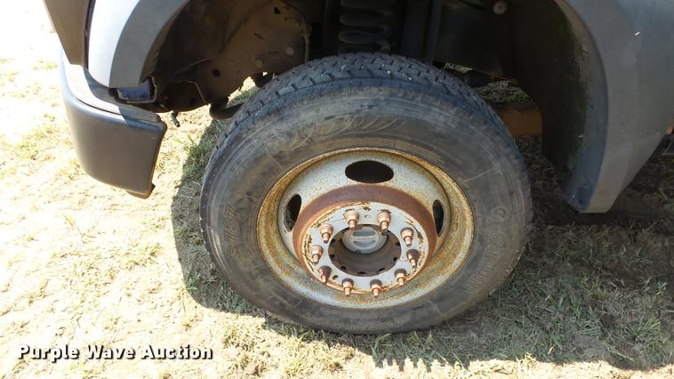 image for item ET9341 2008 Ford F450 Super Duty flatbed truck