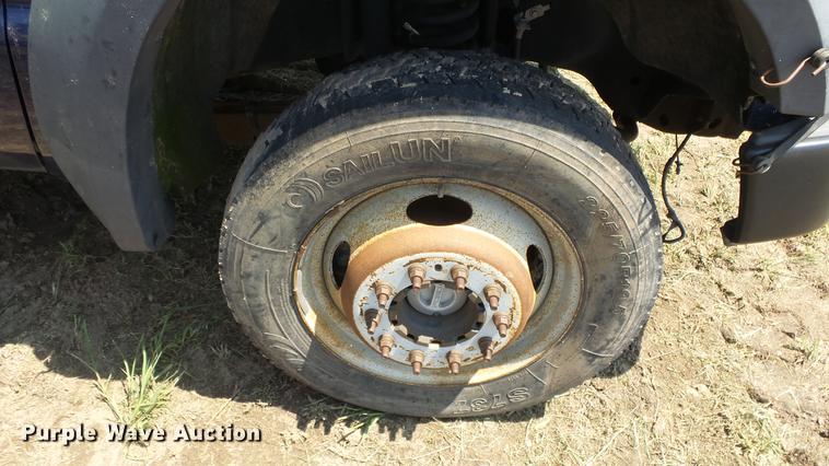 image for item ET9341 2008 Ford F450 Super Duty flatbed truck