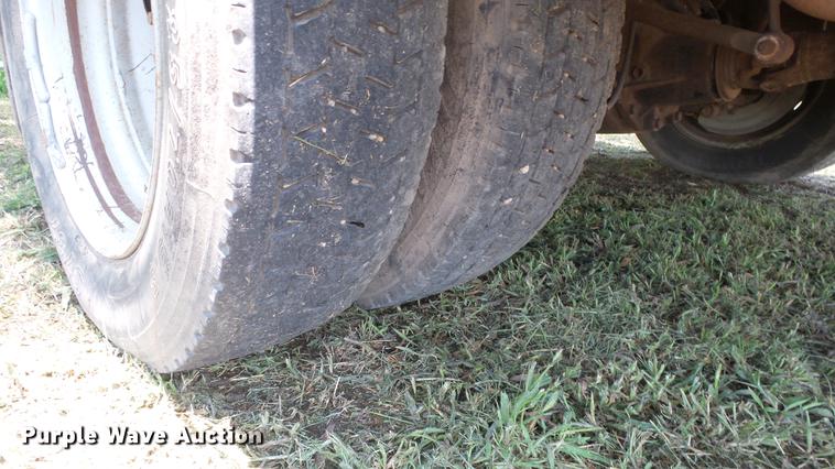 image for item ET9341 2008 Ford F450 Super Duty flatbed truck