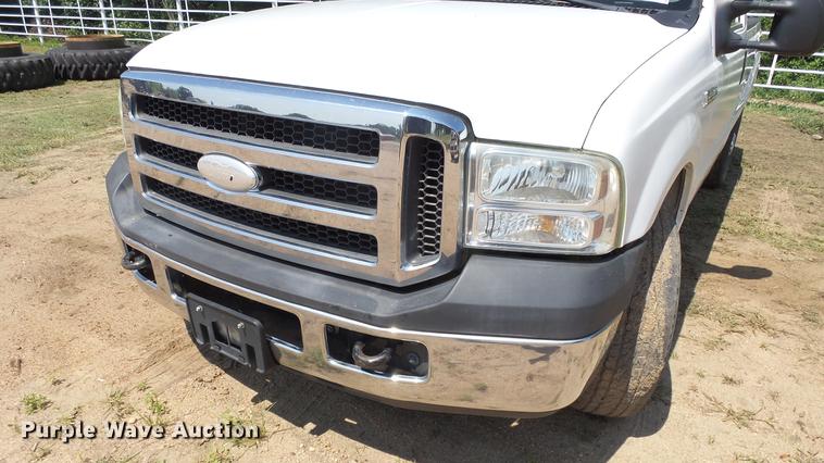image for item ET9346 2006 Ford F250 Super Duty pickup truck