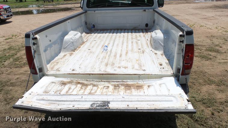 image for item ET9346 2006 Ford F250 Super Duty pickup truck
