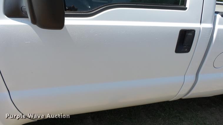 image for item ET9346 2006 Ford F250 Super Duty pickup truck