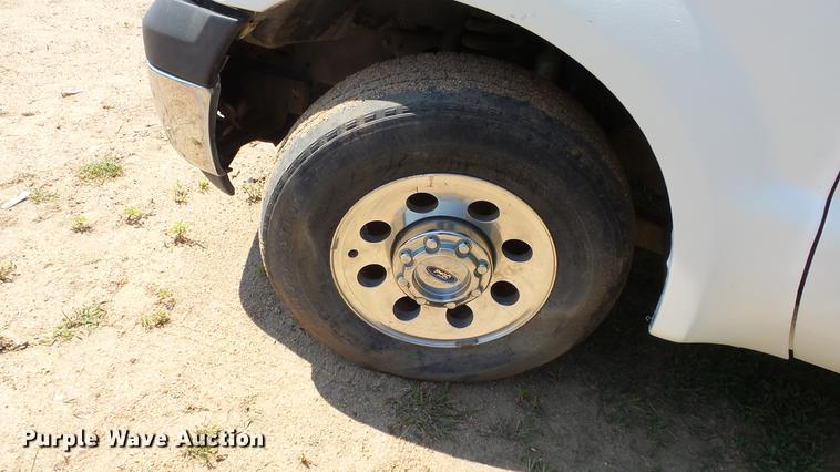 image for item ET9346 2006 Ford F250 Super Duty pickup truck