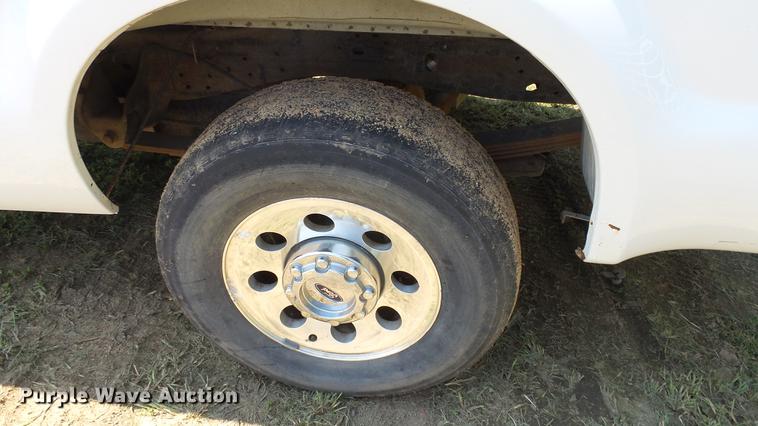 image for item ET9346 2006 Ford F250 Super Duty pickup truck