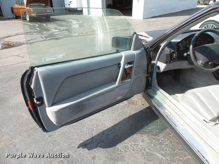 image for item EV9017 1992 Mercedes Benz 500SL convertible