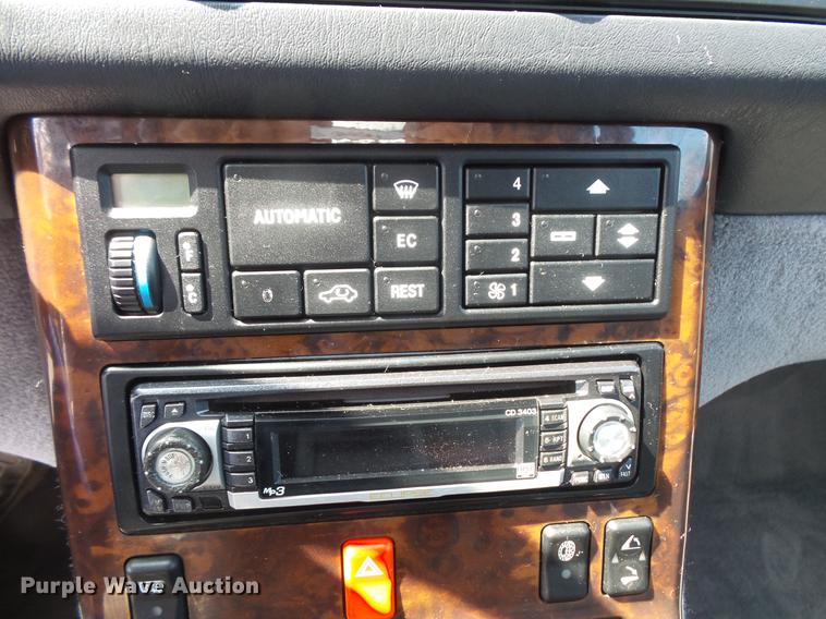 image for item EV9017 1992 Mercedes Benz 500SL convertible