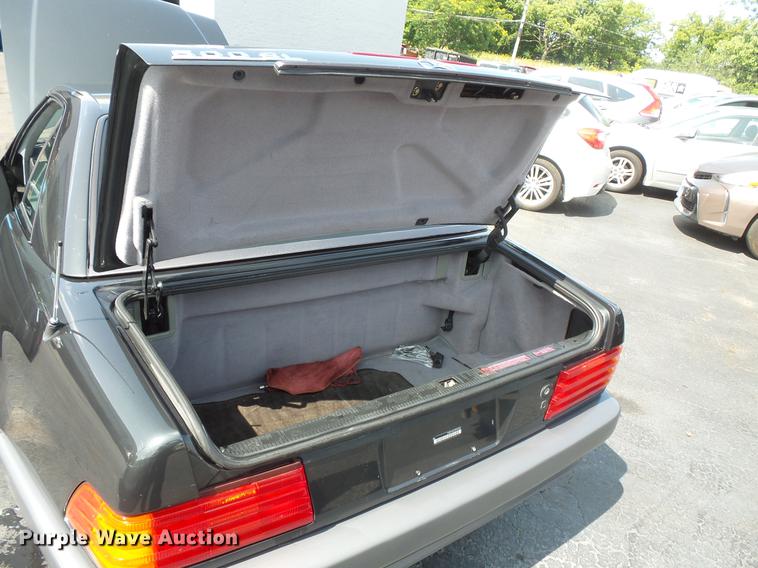 image for item EV9017 1992 Mercedes Benz 500SL convertible
