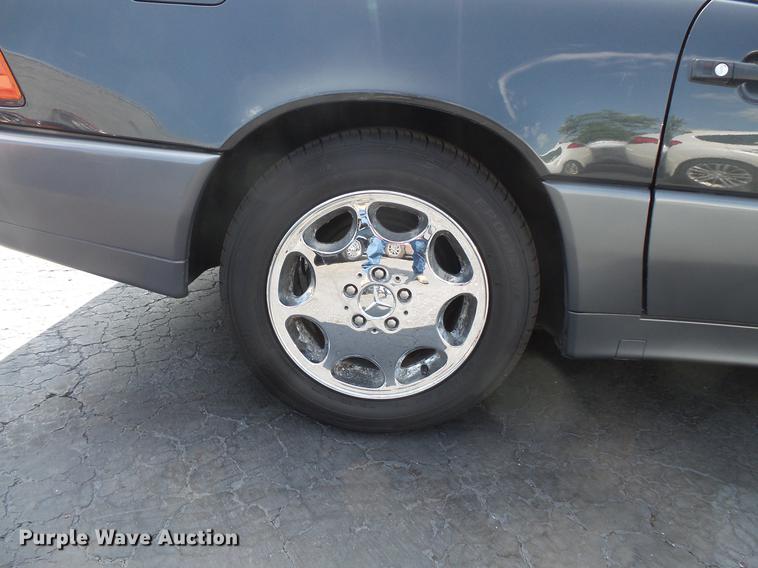 image for item EV9017 1992 Mercedes Benz 500SL convertible