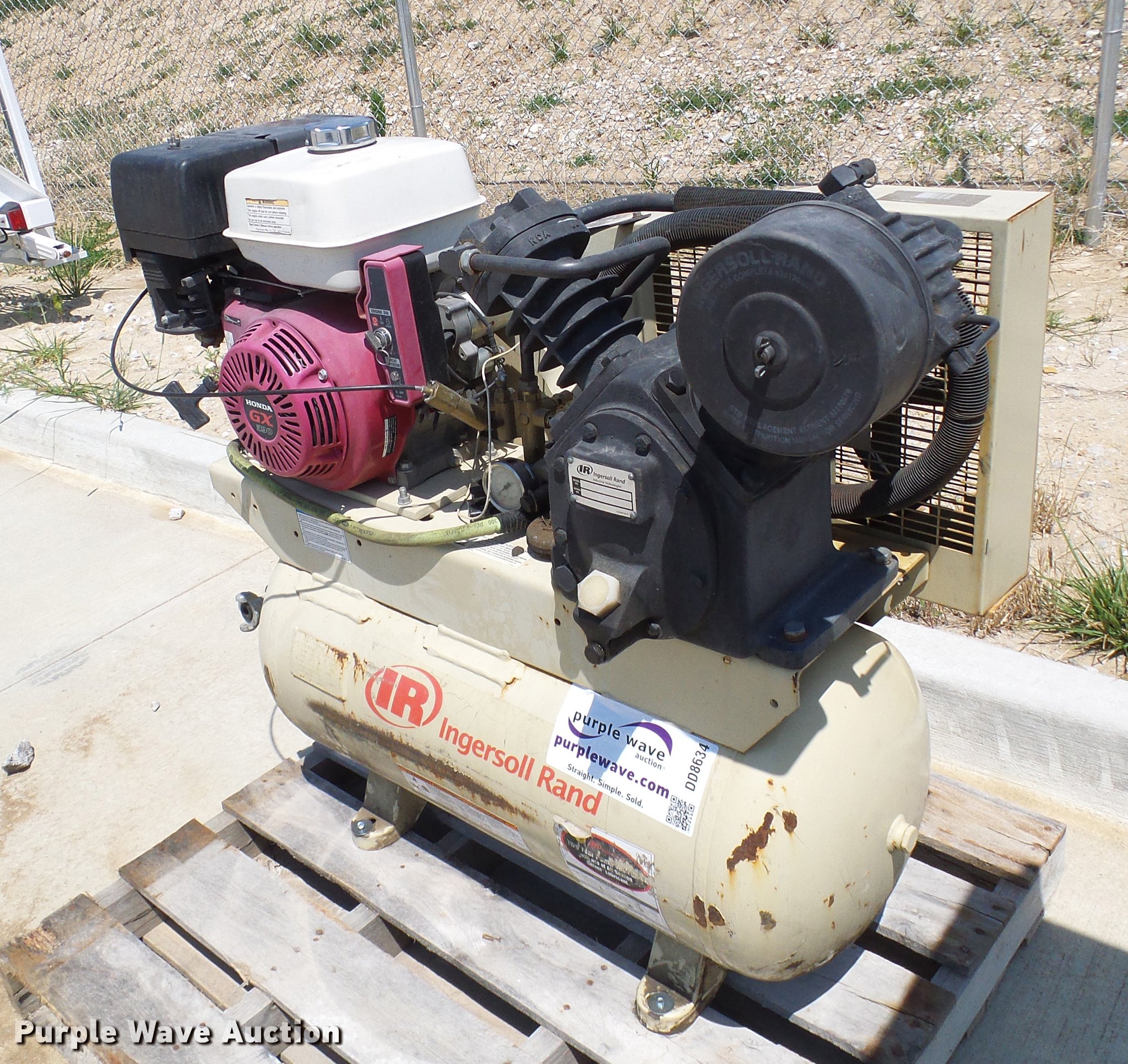 2010 Ingersoll Rand 2475F13GH air compressor in Columbia, MO Item