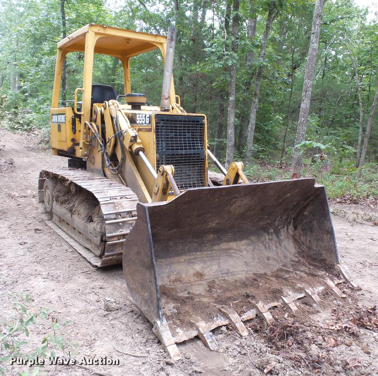 image for item DB7084 2001 John Deere 555G Series IV track loader