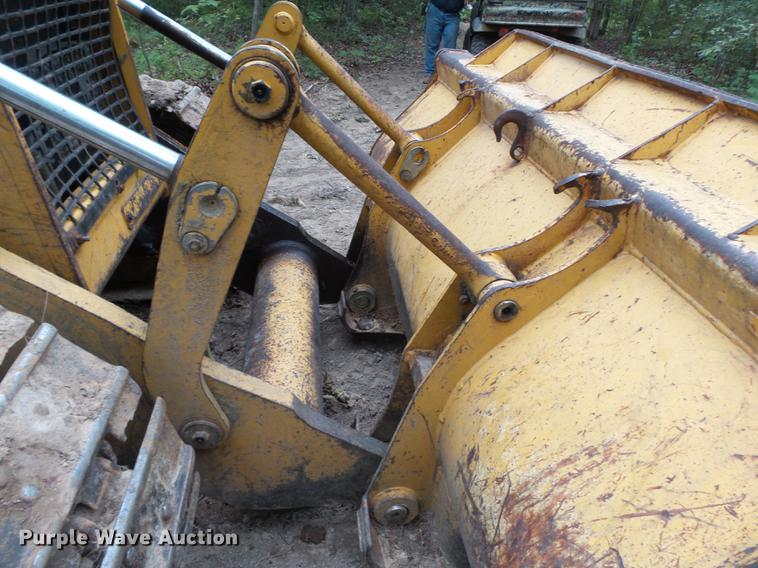 image for item DB7084 2001 John Deere 555G Series IV track loader