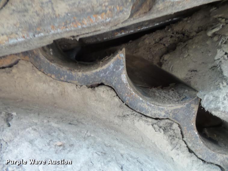 image for item DB7084 2001 John Deere 555G Series IV track loader