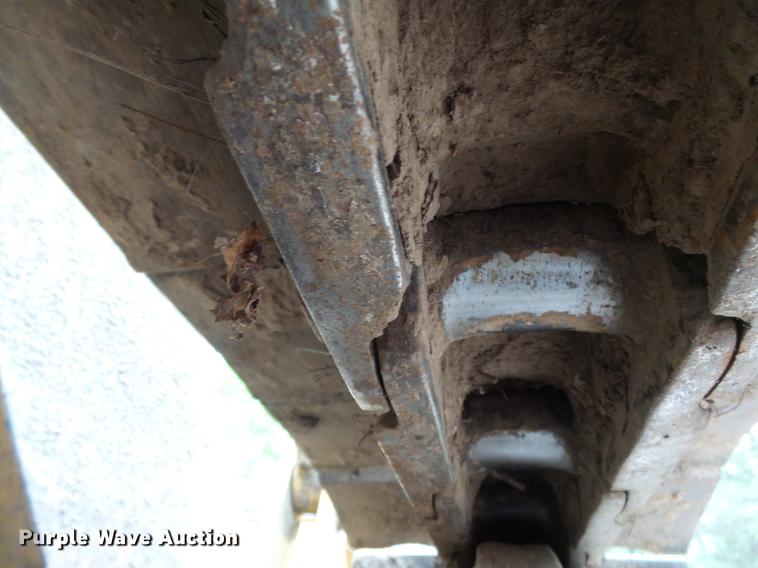 image for item DB7084 2001 John Deere 555G Series IV track loader