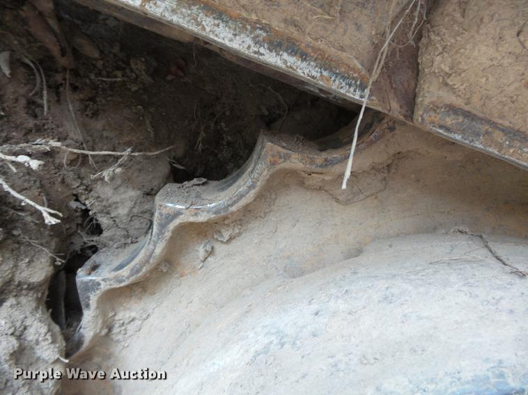 image for item DB7084 2001 John Deere 555G Series IV track loader