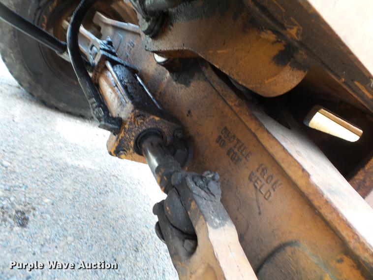 image for item DB7085 1997 Case 580L backhoe