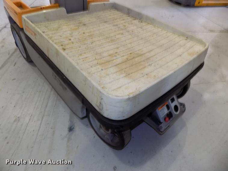 image for item DB8668 2013 Crown WAV50-118 vertical lift