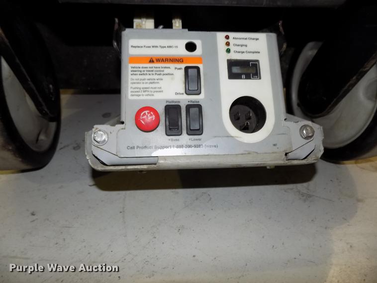 image for item DB8668 2013 Crown WAV50-118 vertical lift