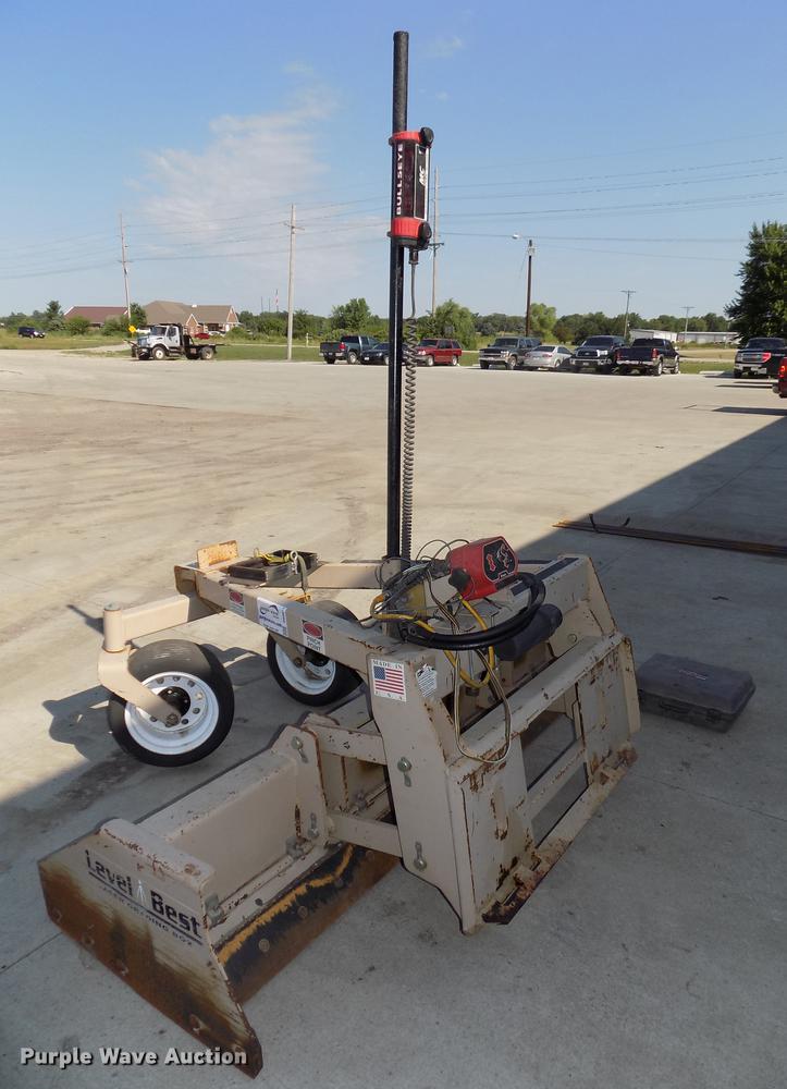 Level Best PL84 laser grading box in Fremont, NE Item DB8671 sold