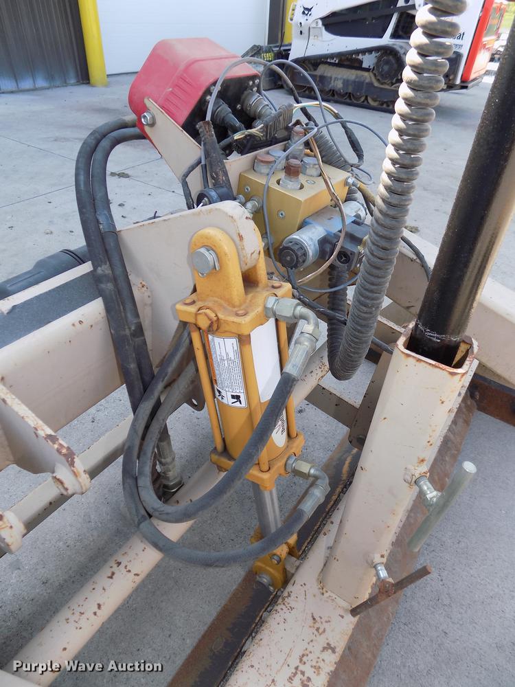 image for item DB8671 Level Best PL84 laser grading box