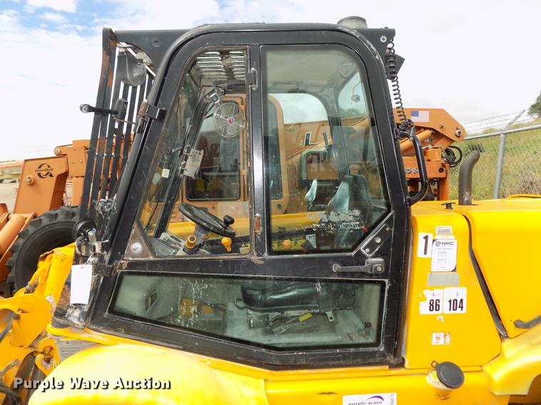 image for item DB8675 2001 JCB 520 telehandler